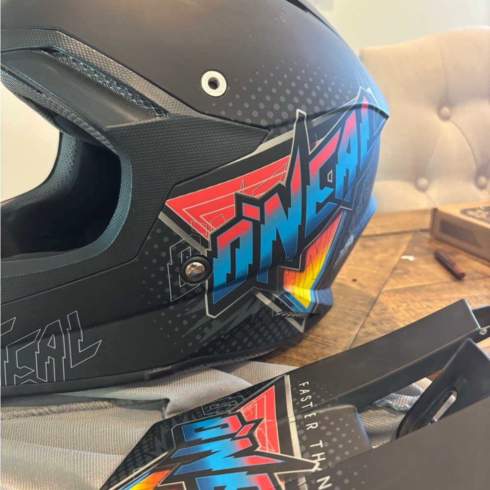 O'Neal 3 Series Speedmetal helmet off road